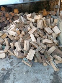 Prodám štípané palivové dřevo sleva - 1
