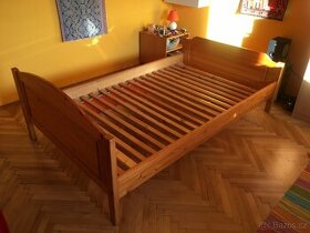 Prodám postel z masivu 200x120cm 2500 Kč