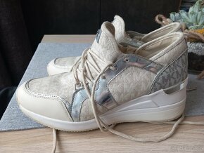 Sneakers Michael Kors US 9,5M Natural - 1