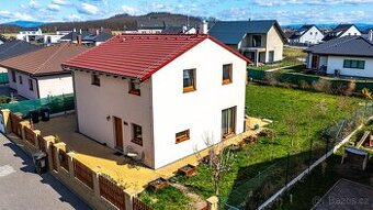 Hněvousice, pronájem rodinného domu 5+kk 117 m2 na pozemku 6