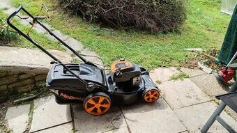 Benzínová sekačka s pojezdem McCulloch M46-125WR