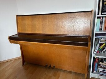 Pianino Petrof