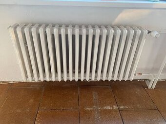 Použité litinové radiátory Hradec Králové s termohlavicí