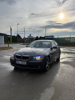 BMW E90 2 d nafta 2007