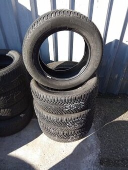 4 Pneu Michelin Cross Climater 2 Universal, 235/55 R17. Hlou