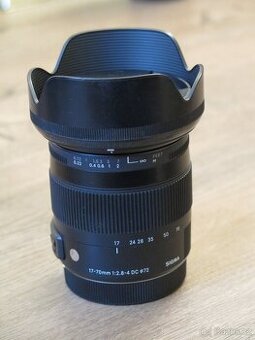 Sigma 17-70 mm f/2,8-4,0 DC Macro OS HSM Contem pro Canon