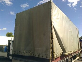 Plachta z nákladního vozidla - délka 7.4m – 1.995,-Kč