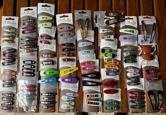 Sponky, skřipce, pírka, čelenky, gumičky do vlasů a jiné