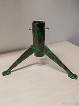 Stojan na vánoční stromek