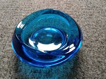 Hutní sklo popelnik