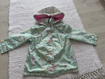 Divci obleceni cca 3-4 roky