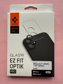 Nové Spigen Glass tR EZ Fit Optik Pro (Iphone 16)