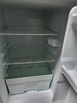 lednička SEG, nevyužitá, bez mrazáku