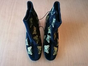 Nové značkové kozačky nízké semišové vel. 38