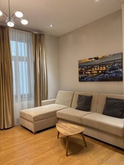 Pronájem 2kk Náměstí republiky