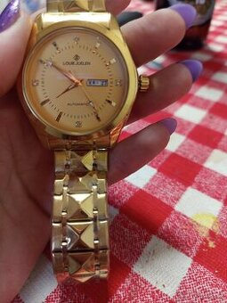 Automatické hodinky