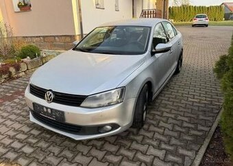 Volkswagen Jetta 1,2TSi/ 77kw serviska výhř.sed benzín