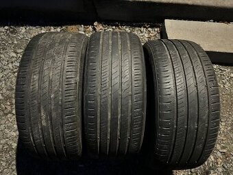 Letní pneu Barum Bravuris 5 225/40/18