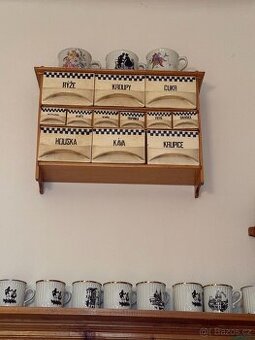 Retro nástěnná kořenka – dřevěná polička