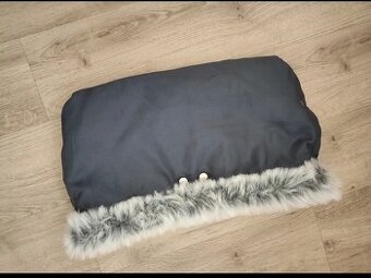 Rukávník ke kočárku