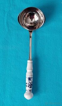 Cibulák - malá naběračka na sos