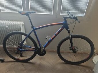 Rock Machine Manhattan