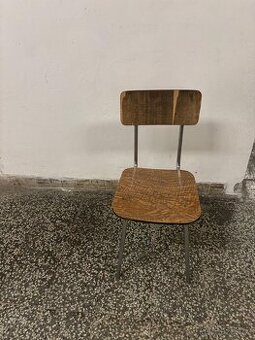 2x ŽIDLE a 1x KŘESLO ZDARMA ZA ODVOZ