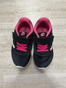 Prodám dívčí botasky vel.25