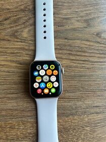 Prodám Apple Watch 5