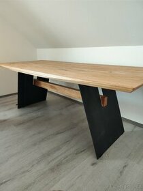 Dubový masivní stůl 200/100 cm