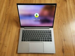 HP ZBook Firefly 14G10 - R7 PRO 7840HS, 64GB, 2TB