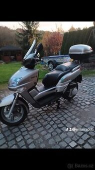 Yamaha versity 300