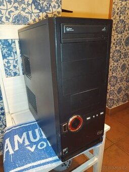 Komplet sestava stolního počítače