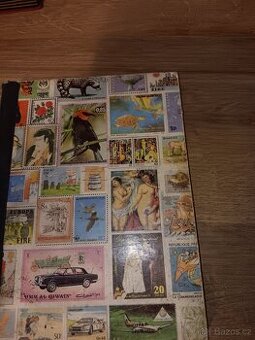 Album plný poštovních známek