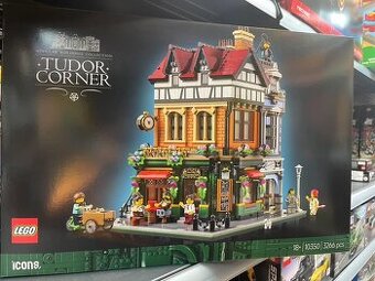 Lego Icons 10350 Tudor Corner