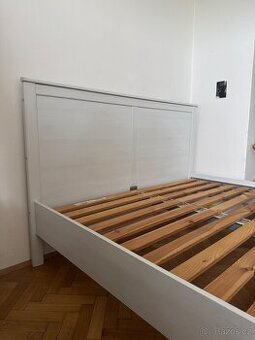 Postel s roštem 200x160 cm