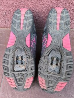 Dívčí MTB boty (nášlapy) č. 38