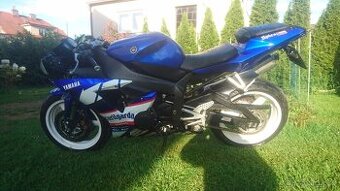 Yamaha yzf-r1