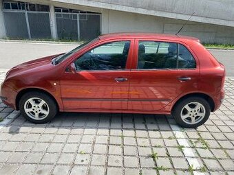 Fabia 1.4 benzín, 50 kW, r.v. 2002, alu kola, pěkný stav