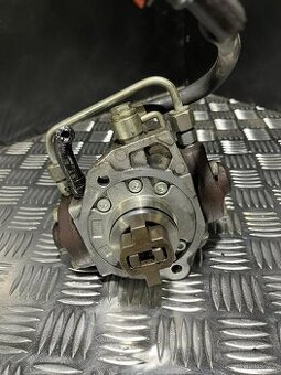//Vstřikovací Čerpadlo Toyota 2.0 2.2 D4D Denso//