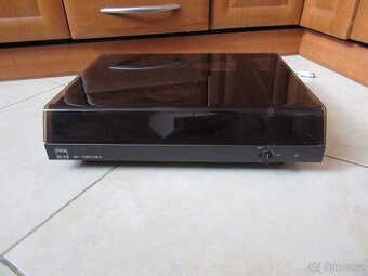 Nabízím gramofon Tesla 470 hifi. Gramofon se točí. Jehla na