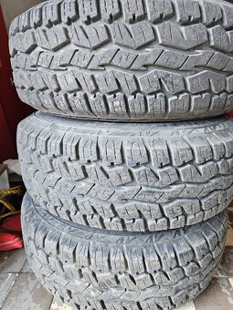 A/T pneu 285/70 R17 - 1