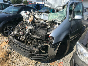 VW Touran 2,0TDI 100kW AZV 2006 - dily z bouracky