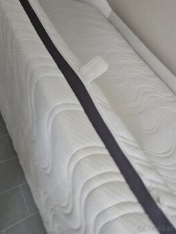 Nová 2x matrace ve výborném stavu 200 x 90 x 20