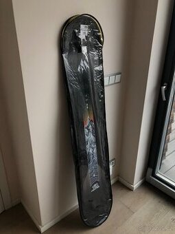 Snowboard Jones Frontier