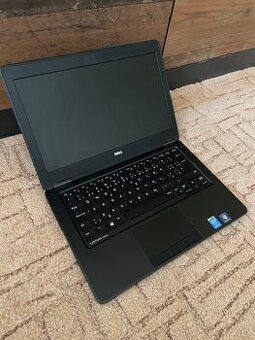 Notebook Dell Latitude E5250 - i3 2.1 GHz, 4GB, 456GB,W10Pro