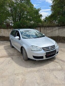 VW Golf 5 na náhradní díly nebo celkem