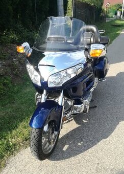 Honda Goldwing GL1800 SUPER CENA