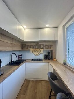 Prodej bytu 3+1 na ul. Obránců míru, Kopřivnice - 1