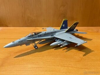 F-18 Hornet - model letadla 1:72